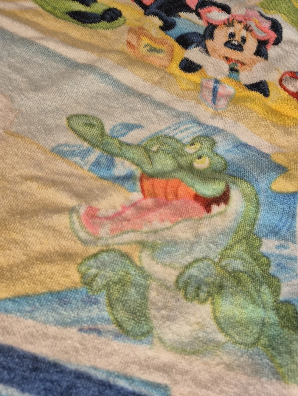 Vintage 90s Florida Disney Mickey & Friends Bkue Beach Towel